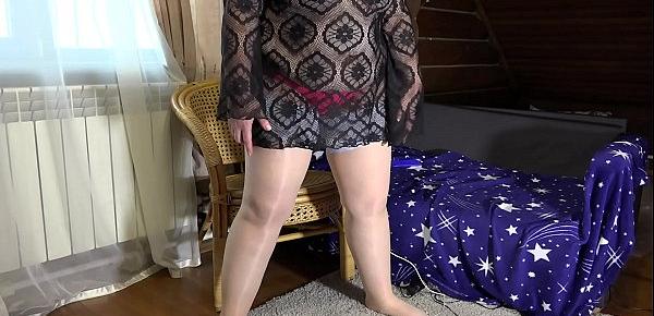  Mature milf in a sex chat shows a plump figure and changes clothes. Big tits, hairy pussy, juicy booty and fat belly in front of webcam.